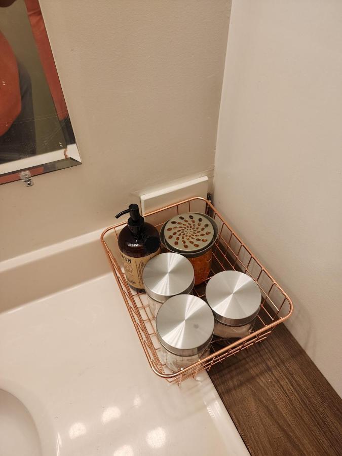 Economical Homestay Burnaby Dış mekan fotoğraf