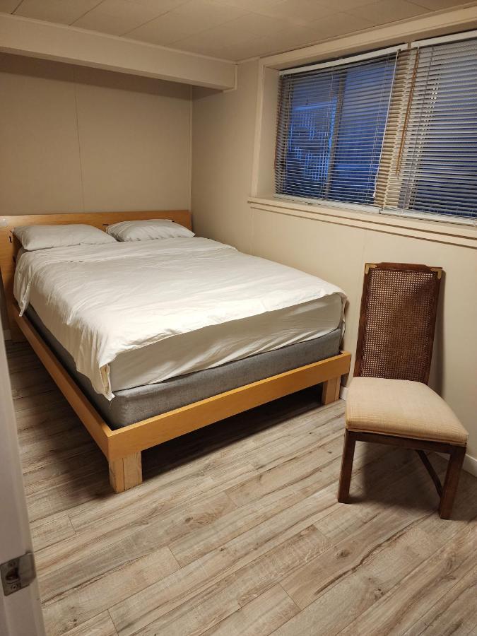 Economical Homestay Burnaby Dış mekan fotoğraf