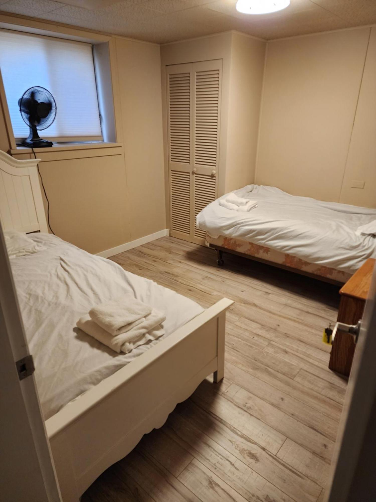 Economical Homestay Burnaby Dış mekan fotoğraf